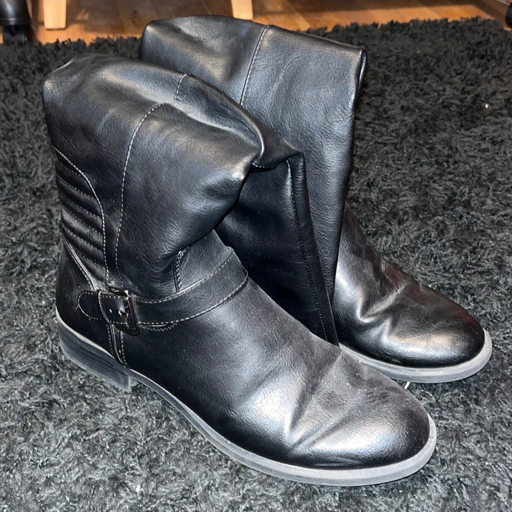 Black Boots